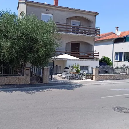 Dragica شقة